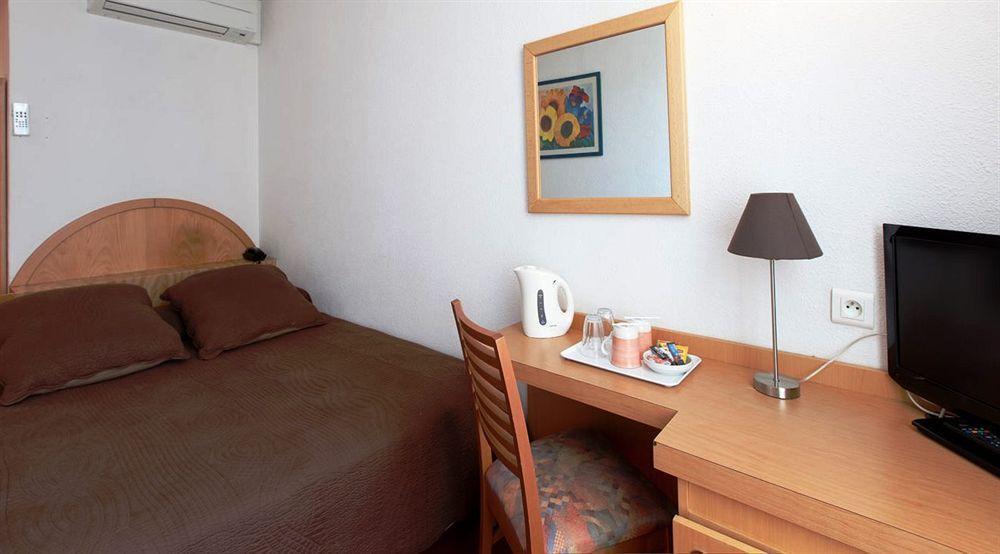 Restaurant Oasis Hotel 3*